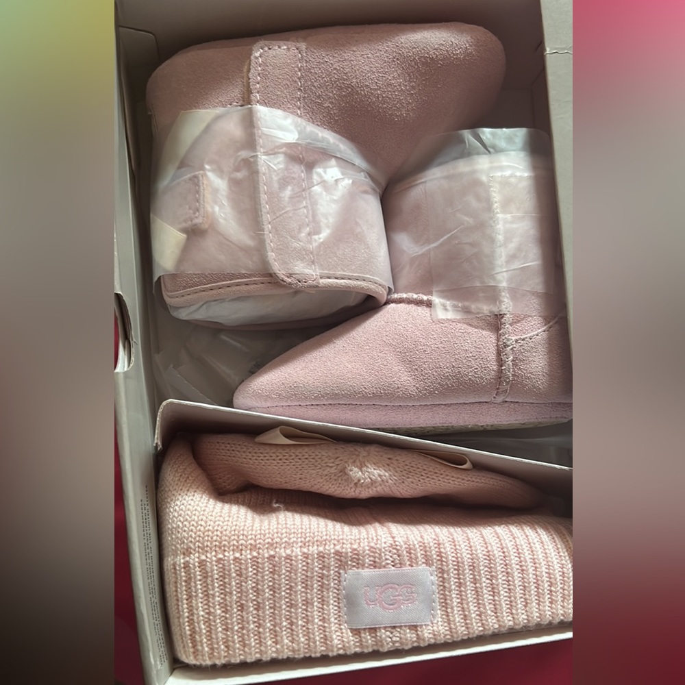 Pink baby Uggs set bundle